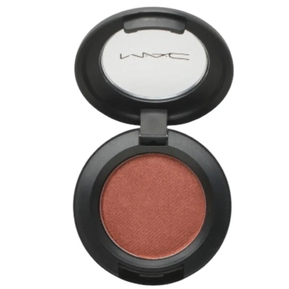 MAC Highly Pigmented Eyeshadow, (Coppering Veluxe Pearl) (NWT)